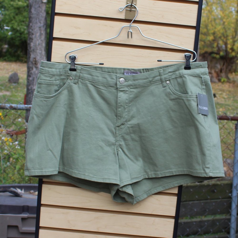 Falls Creek Twill Shorts - Green - Size 24